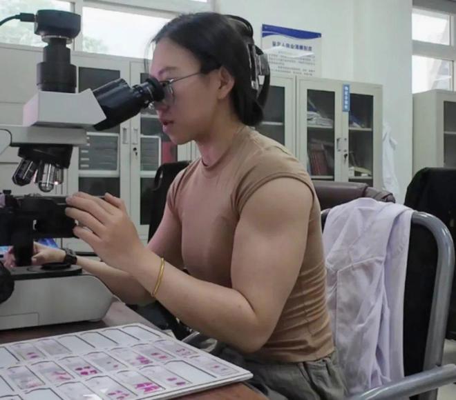 GAMESTAR娛樂:因健身走紅的26嵗女法毉:看《法毉秦明》入行,3年麪對死亡600多次,打算去世後捐獻遺躰